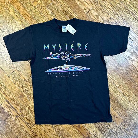 Vintage 90's Mystere Cirque Du Solril Treasure island Las Vegas T Shirt - Picture 1 of 5